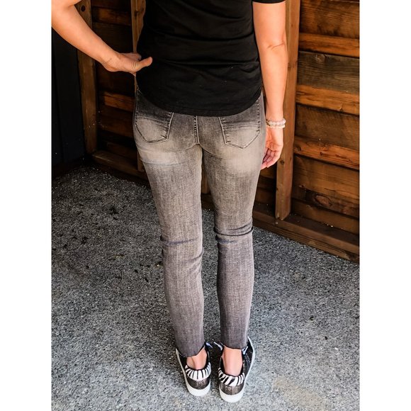 Driftwood Jackie Zig Zag Beaded Skinny Jeans Size 31 NWOT - Picture 5 of 13